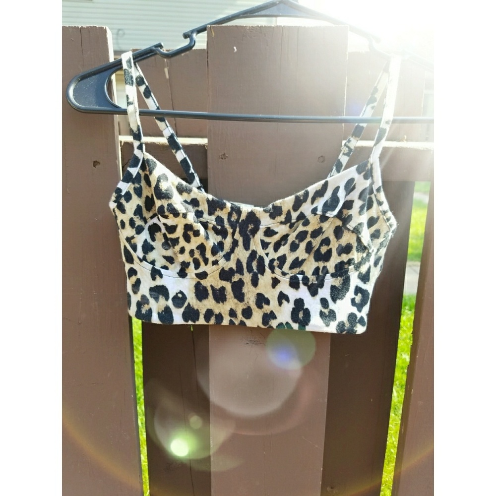 Leopard print size small crop top